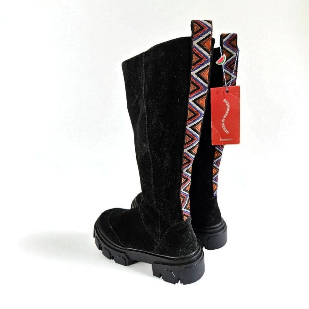 NWT FARM Rio Knee High Lug Sole Black Suede Tall Chunky Embroidered Boots 6.5